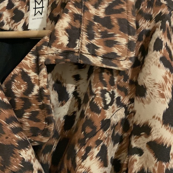 Beautiful Marc Bouwer cheetah print belted jacket - Picture 5 of 10